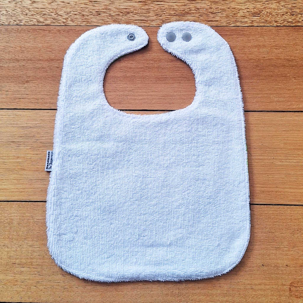 Large Size Giraffe Bib & Wash Cloth Set
