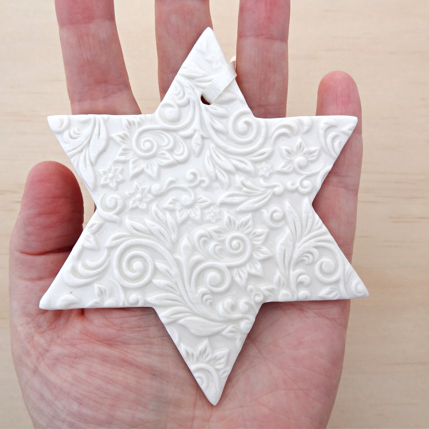 Personalised ceramic star ornament. Christmas decoration with custom wording