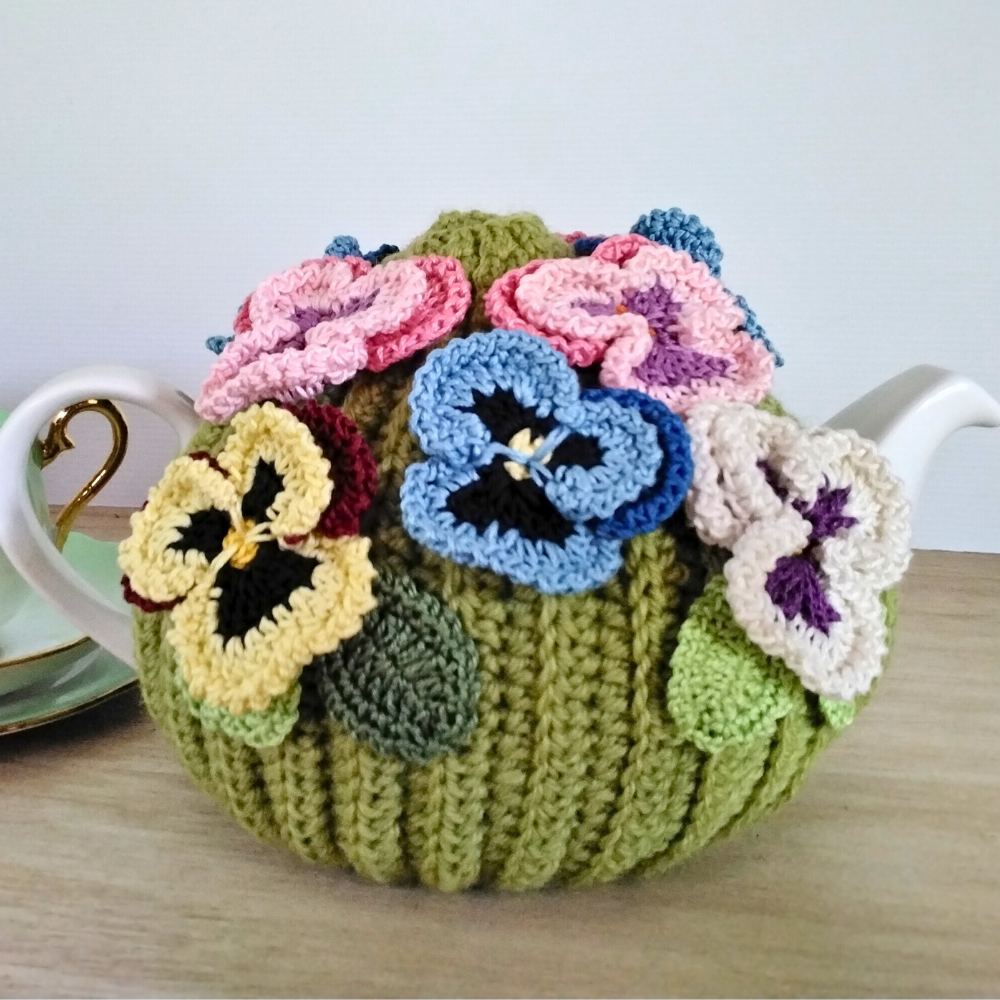 Light Green Pansy Medium Teacosy