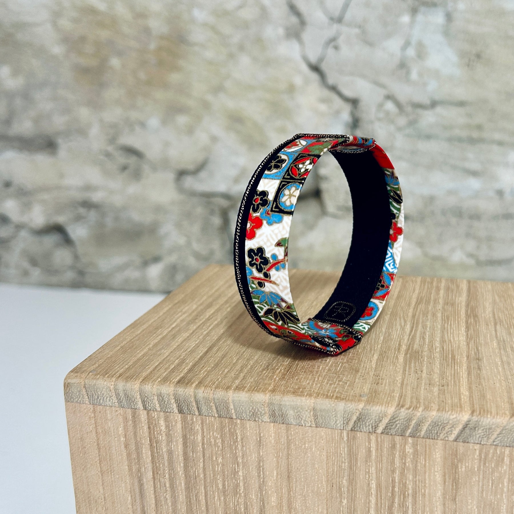 Bangle Red Black Gold Blue - BNC-6