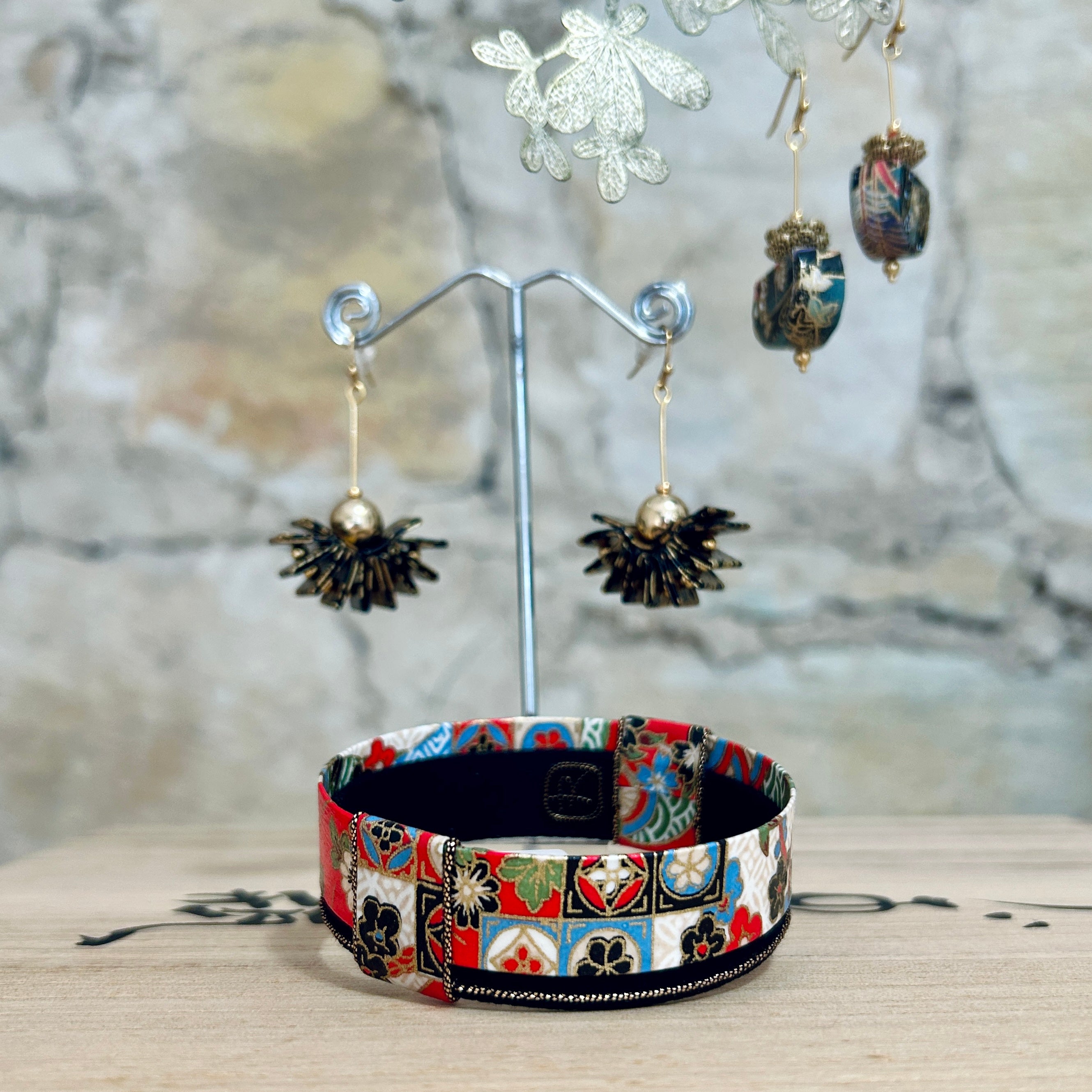 Bangle Red Black Gold Blue - BNC-6