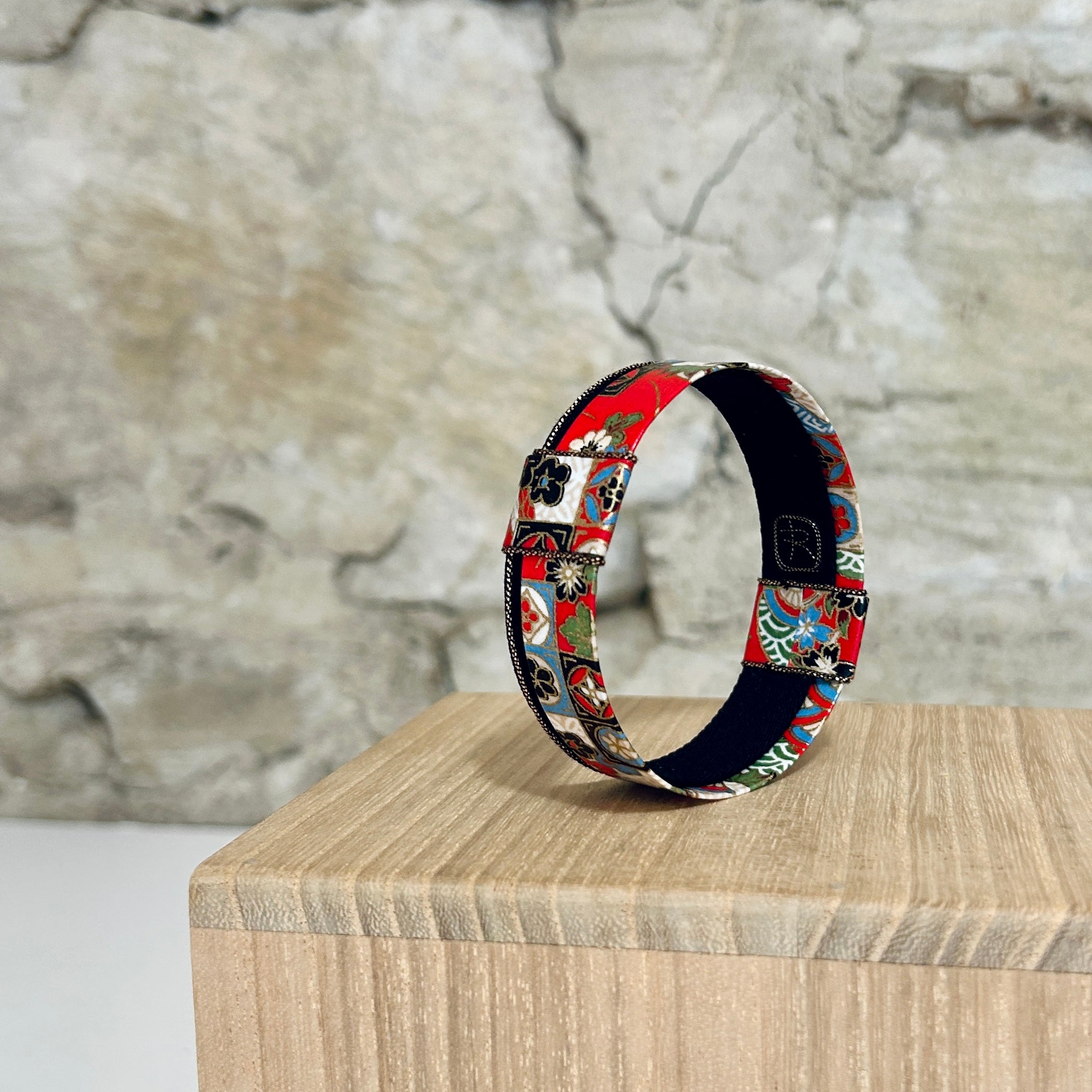 Bangle Red Black Gold Blue - BNC-6