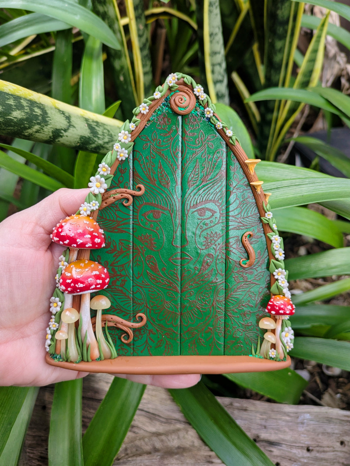 Enchanted Green Lady Woodland Fairy Door