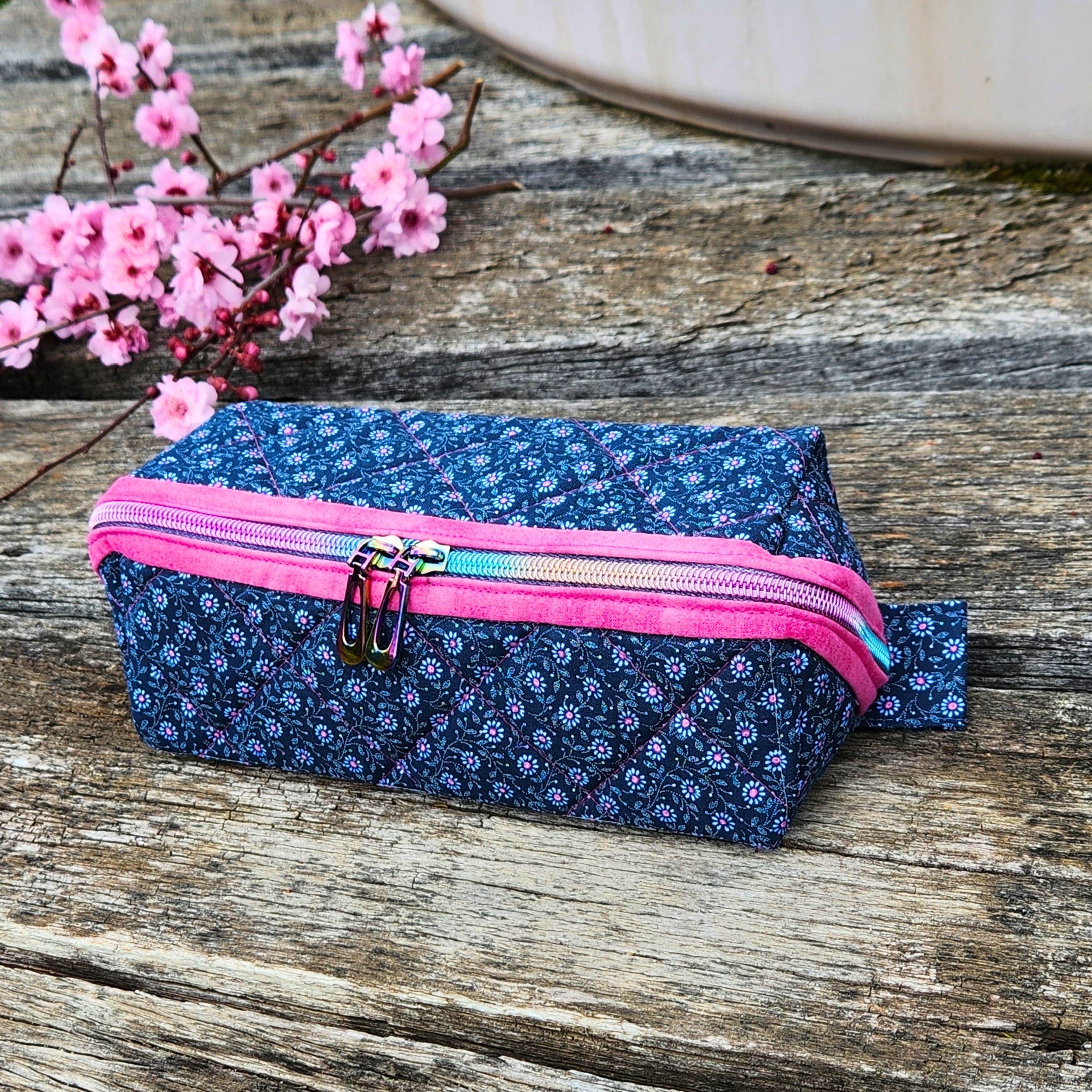 Open Tray Zippered Pouch