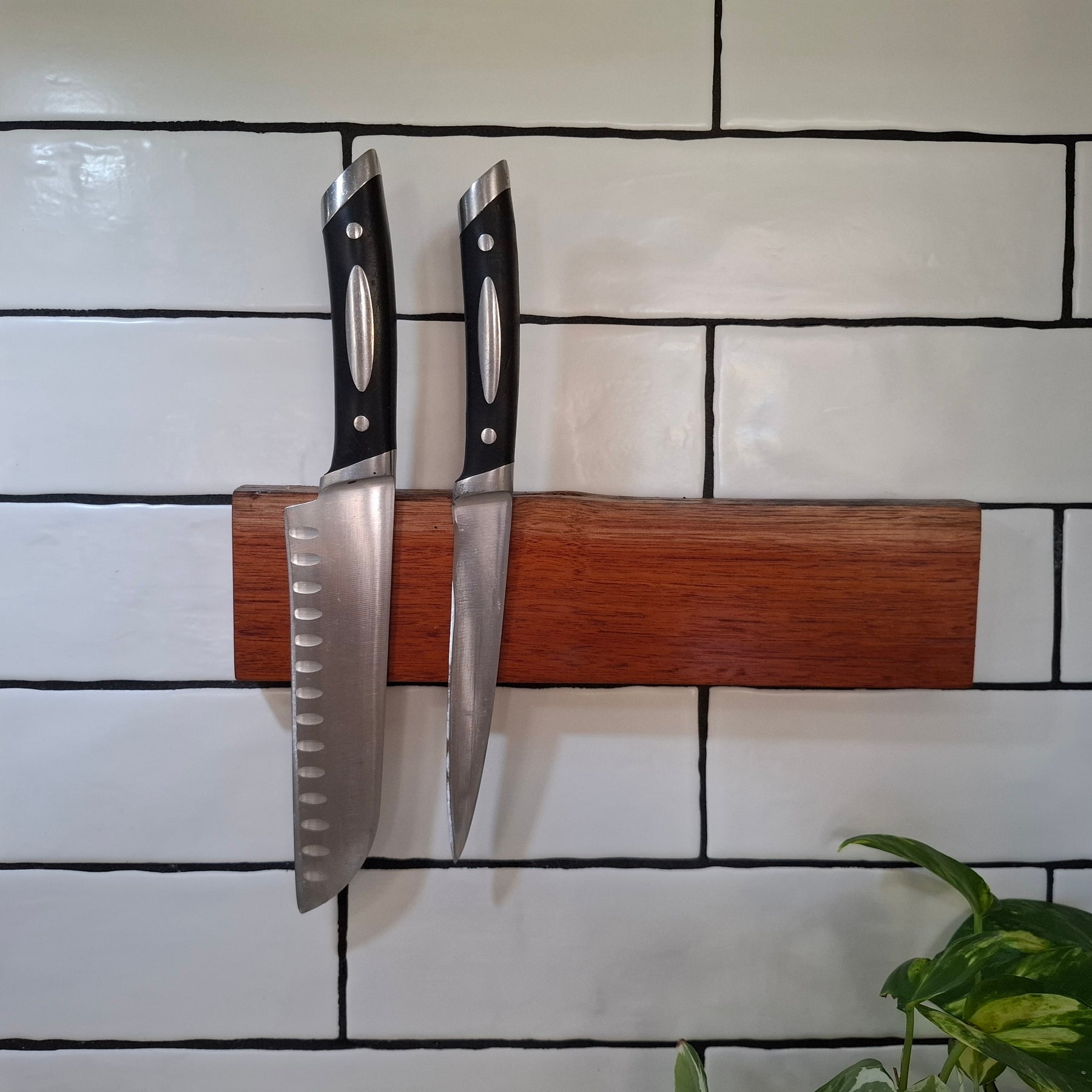 Handmade Wooden Magnetic Knife Holder: Wall-Mounted Kitchen Rack