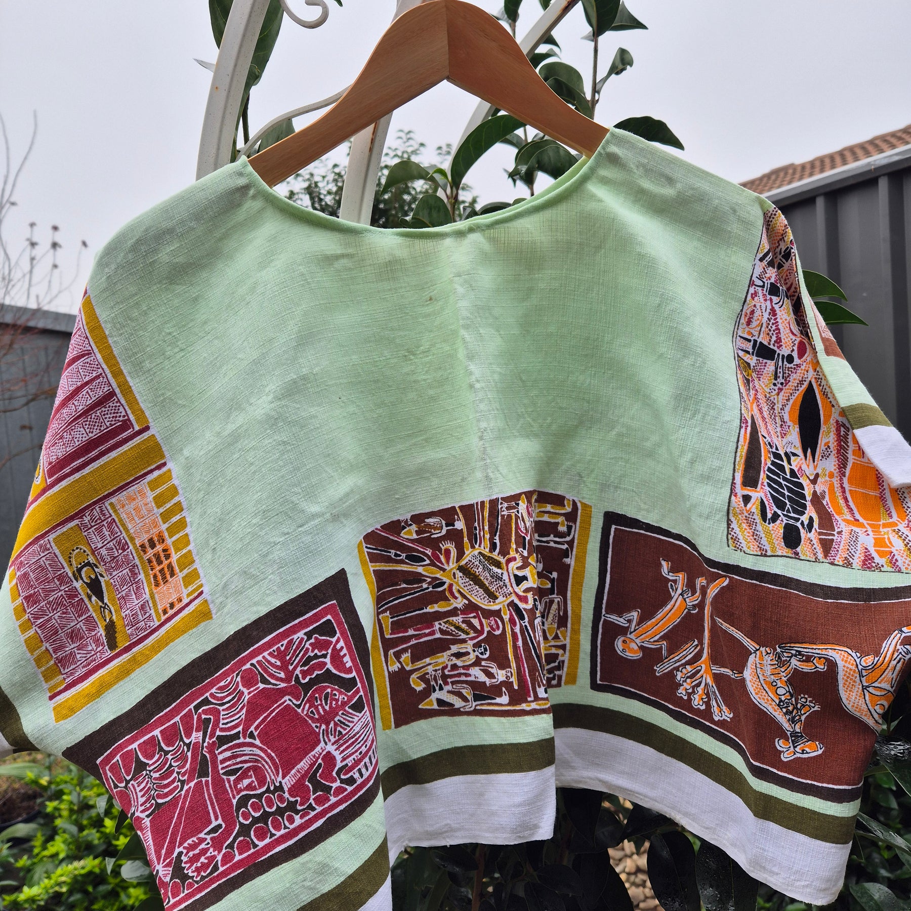 Upcycled Vintage Tablecloth top. Indigenous Art