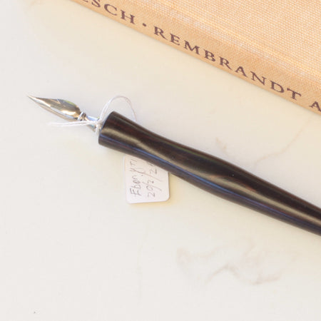 ET1-Traditional Dip Pen in Ebony