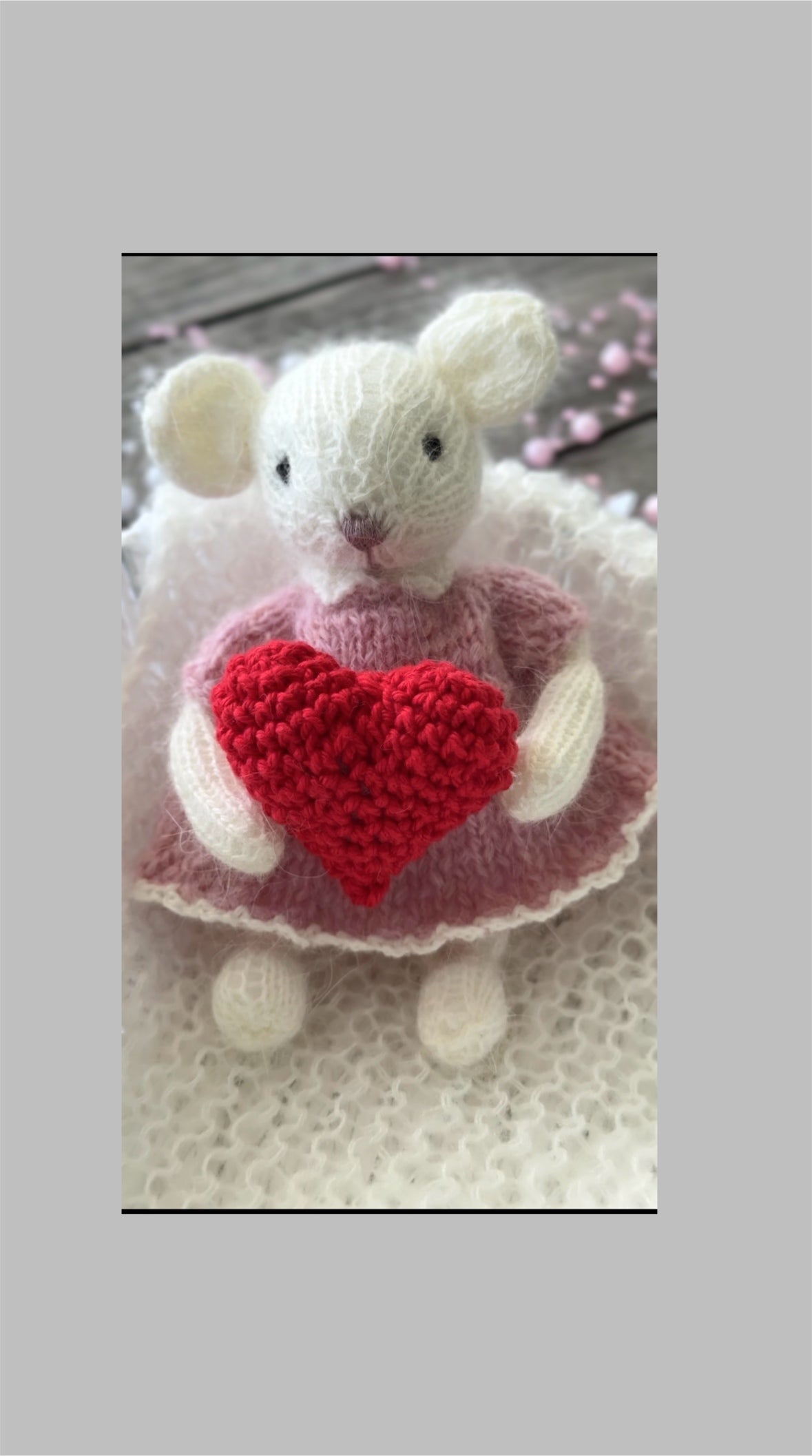 White Knitted Mouse in the Pink Dress with Red Heart