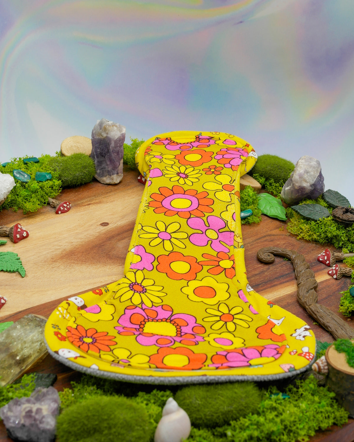 Reusable cloth pad 14" heavy (HH Mega Curvy Flare) - inner child
