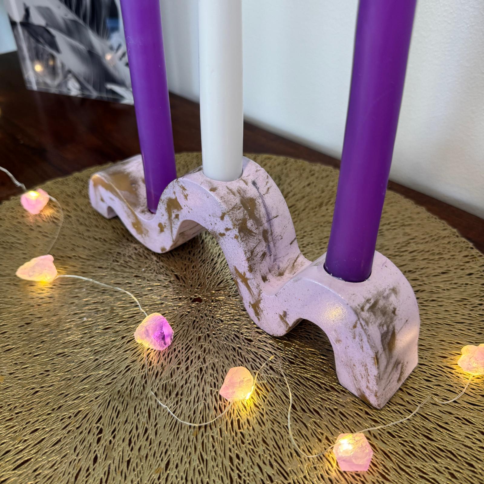 Lilac and gold wavy concrete holder for taper candles