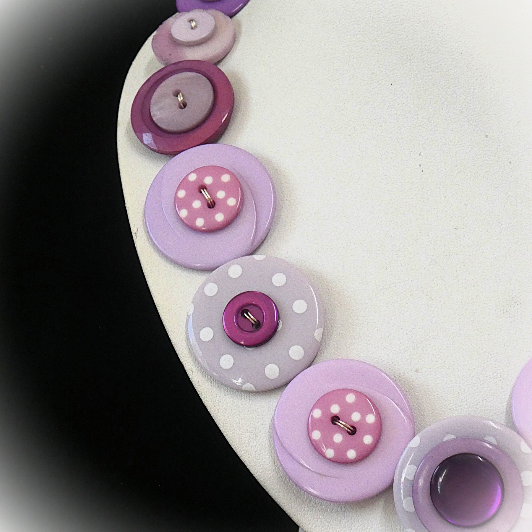 Button necklace and stud earrings - Lilac Delight