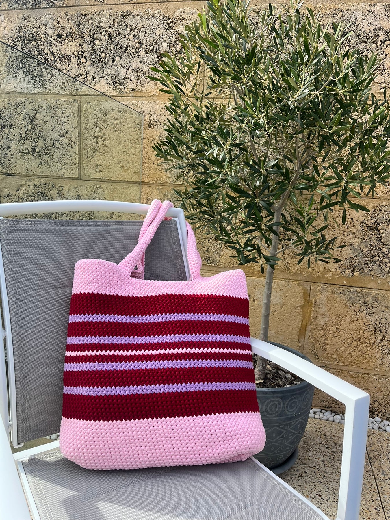 The Everyday Crochet Tote Bag - Raspberry Ripple