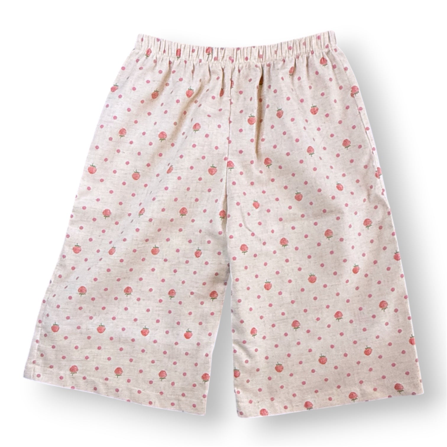 SIZE 4 Strawberry and Dots Top and 3/4 Pants Outfit