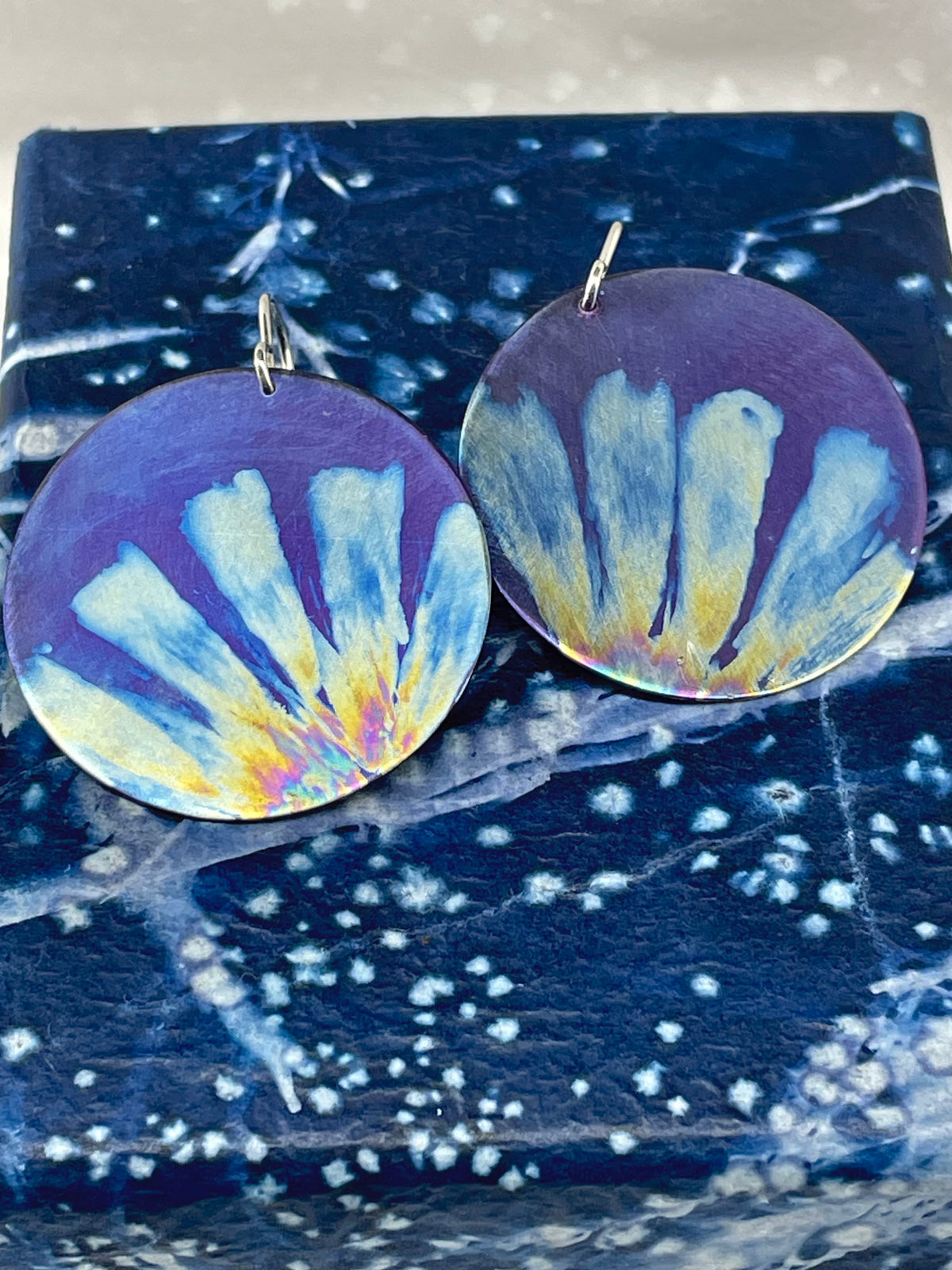 Titanium Disc Earrings Daisy Design - Purple and Ice Blue