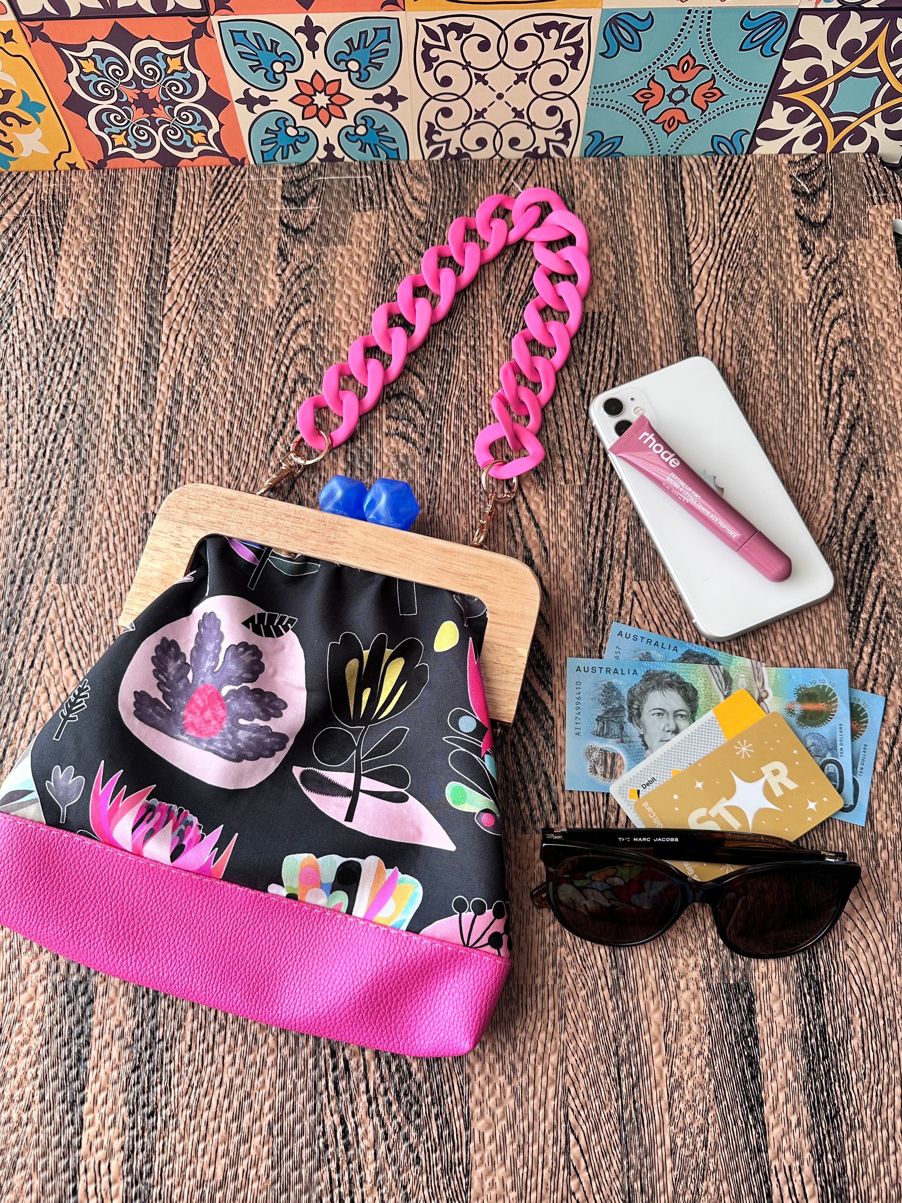 Kiss Lock Clutch With Acrylic Chain