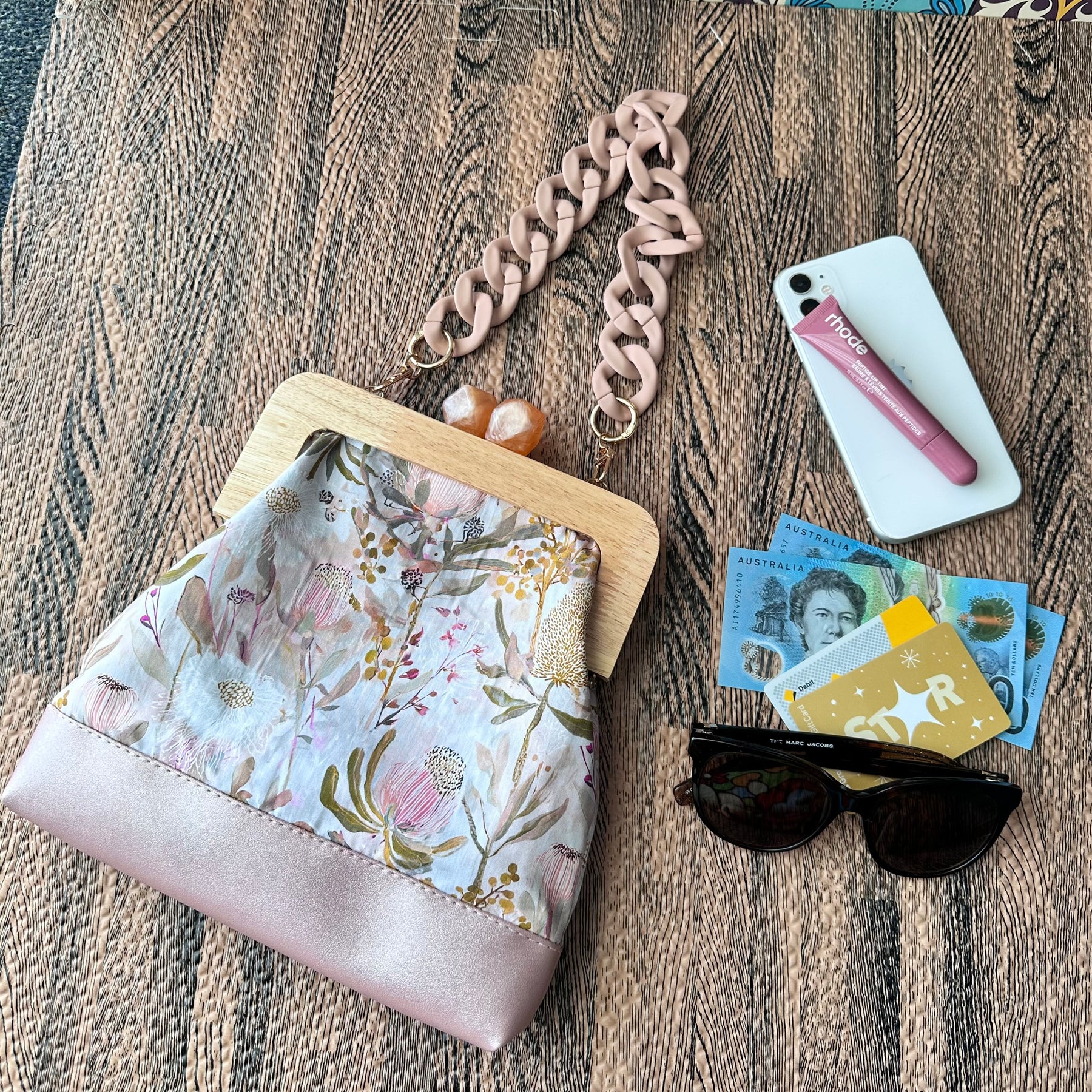 Kiss Lock Clutch With Acrylic Chain