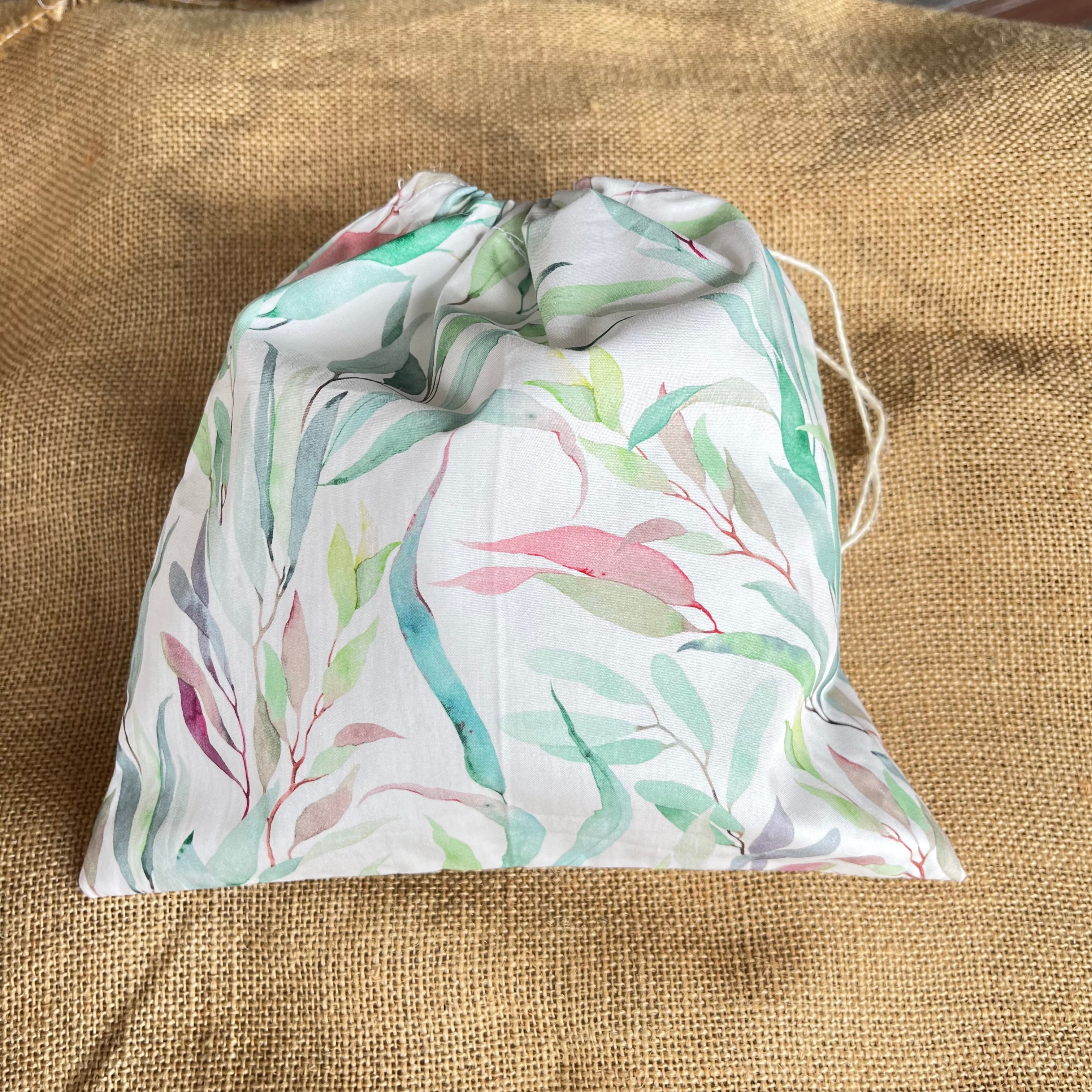 Handmade fabric gift bags | Christmas | sustainable | reusuable