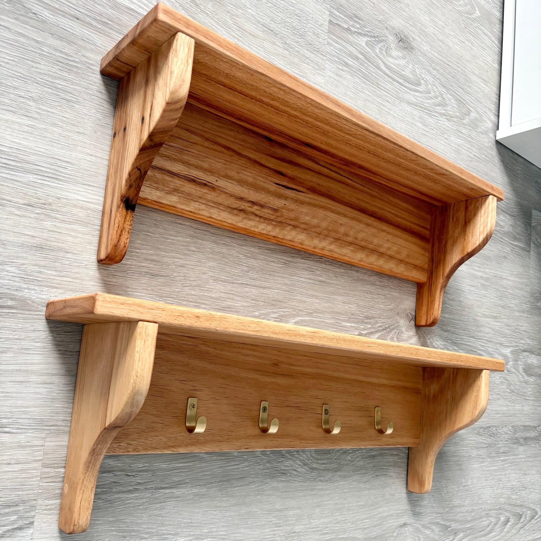 Blackbutt wall shelf with gold hooks