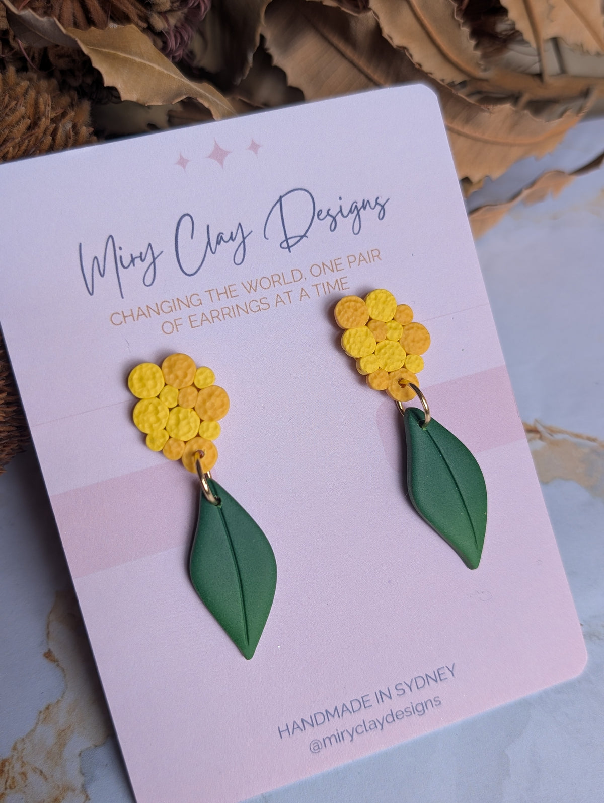 Wattle Dangles