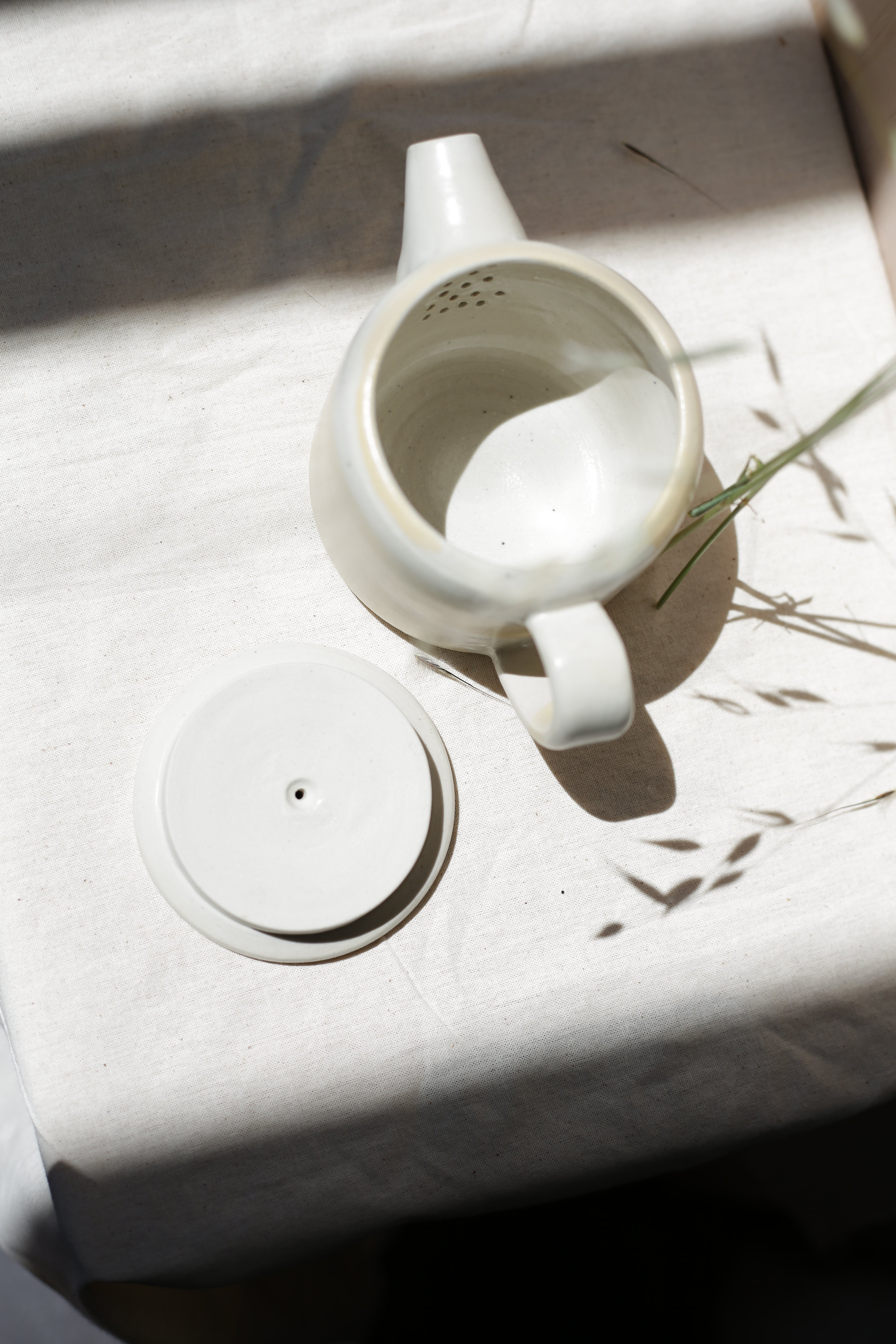 Sunkissed Tea Pot