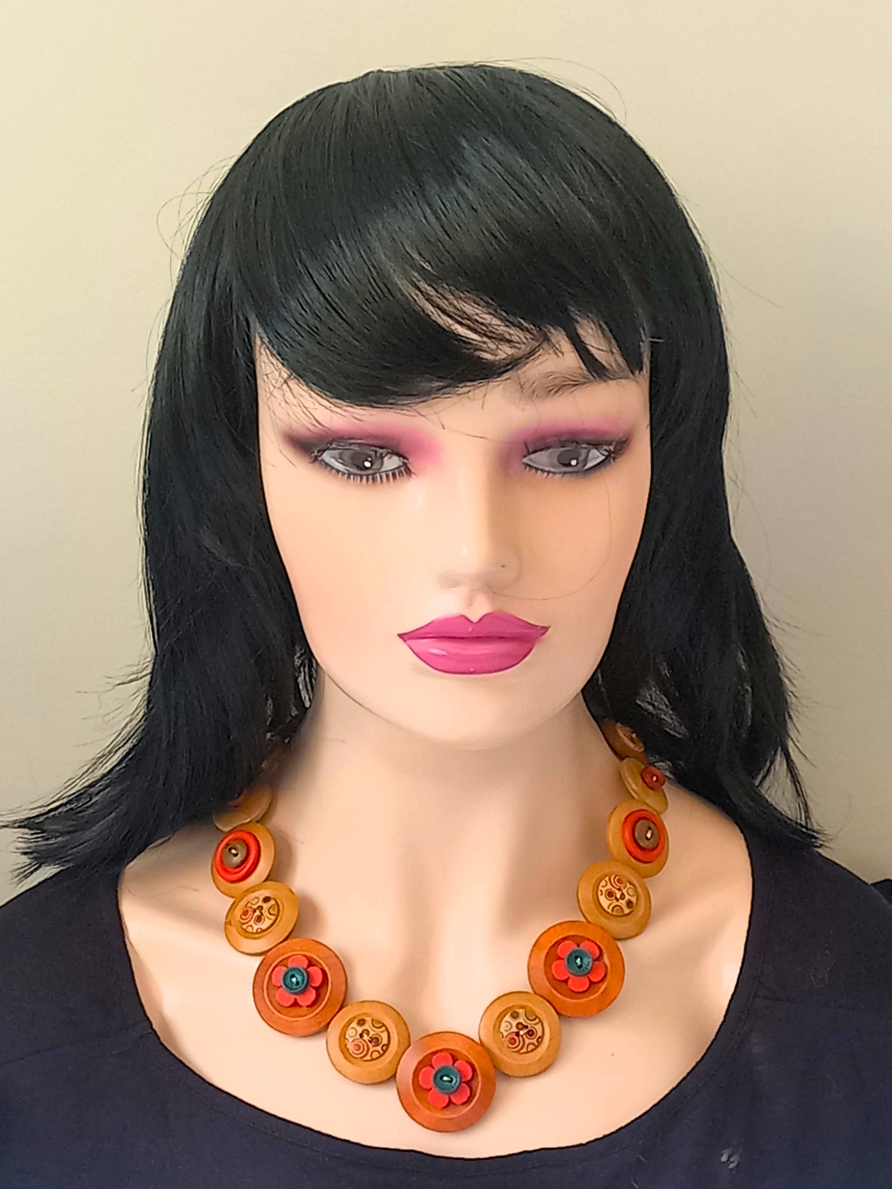 Button necklace - Redwood