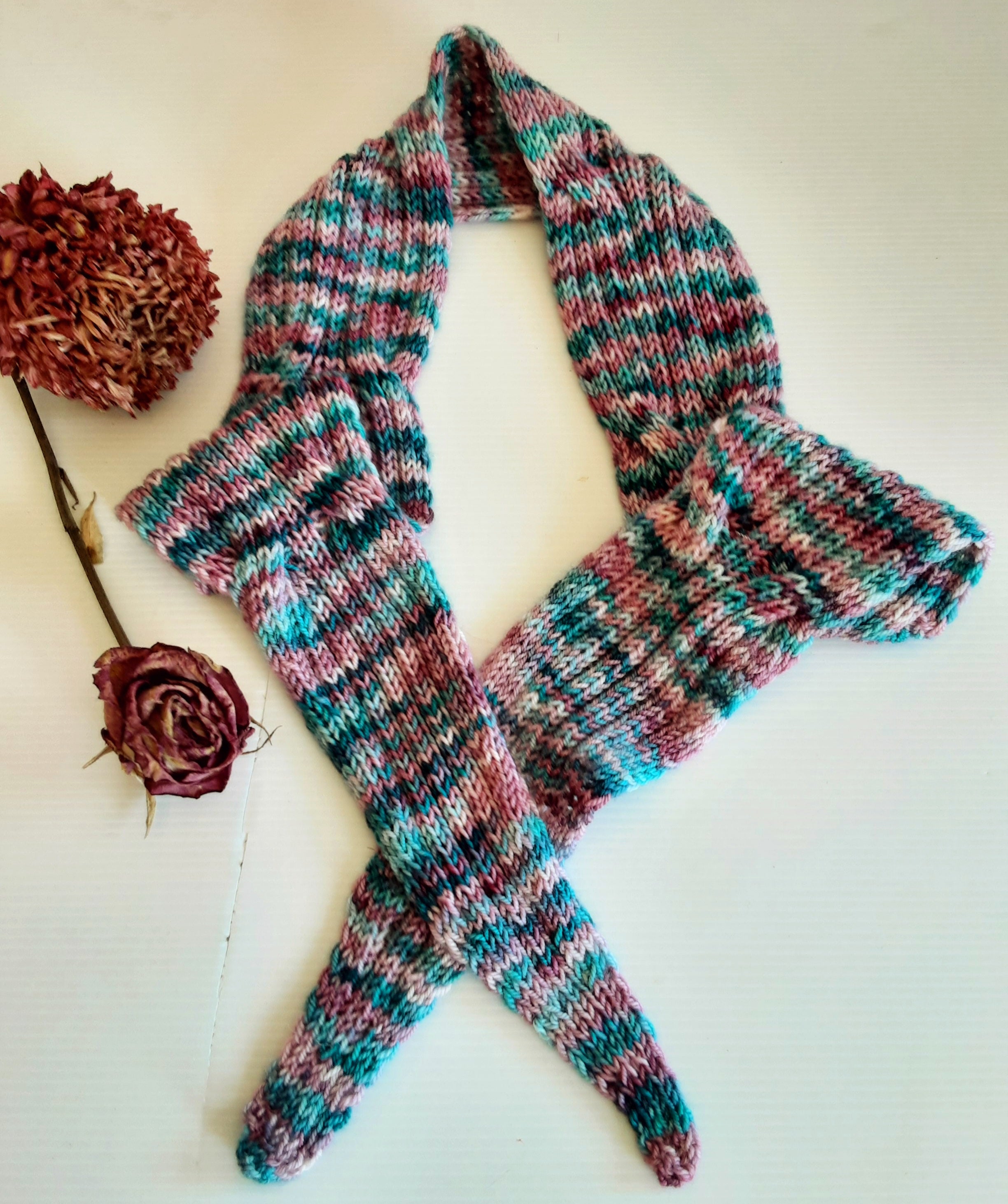 Pure wool handknitted scarfette