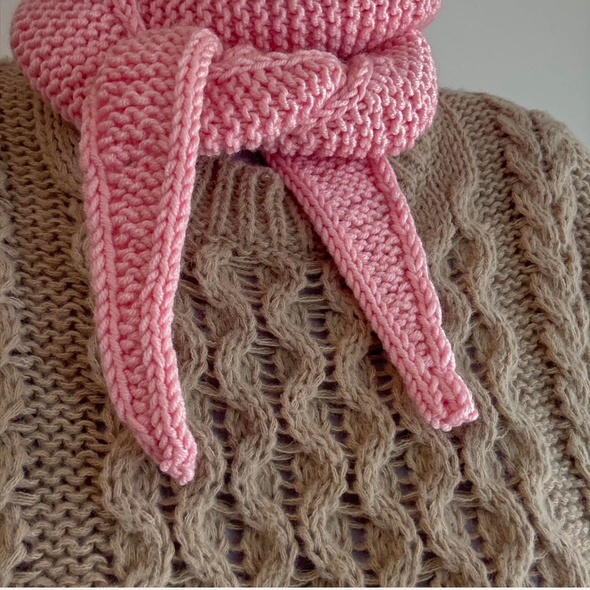 Knitted wool sophie scarf in Pink