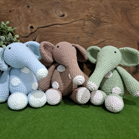 Crochet sweet little elephants with spots