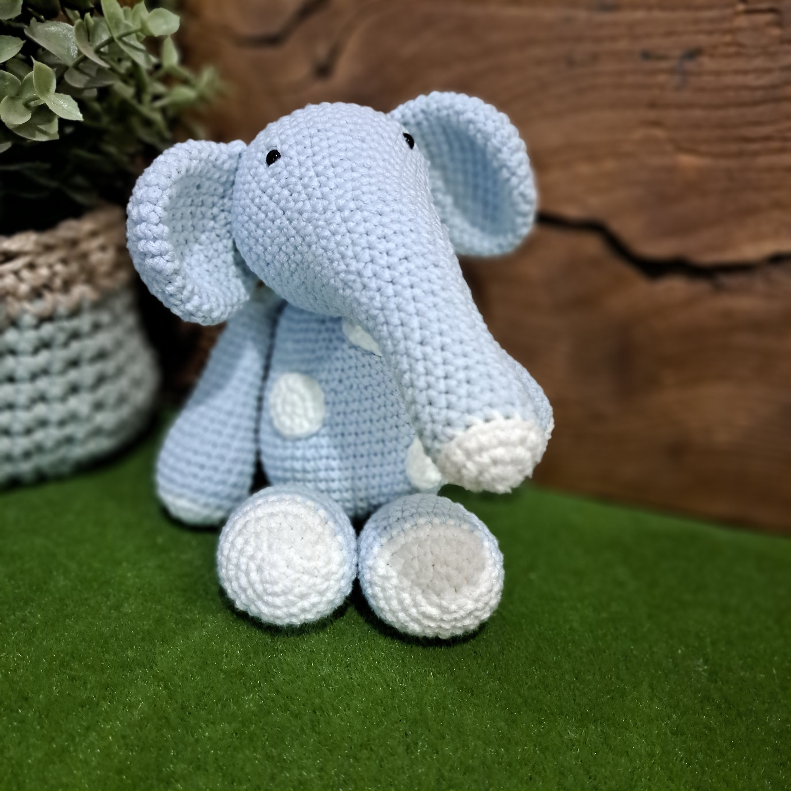 Crochet toy elephants. Small with spots