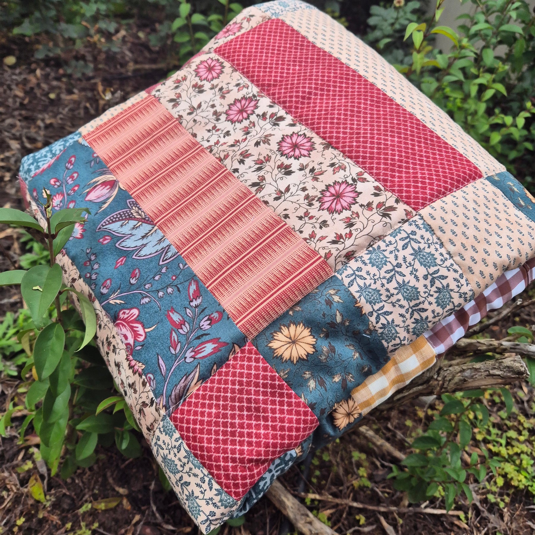 Vintage Floral Baby Quilt