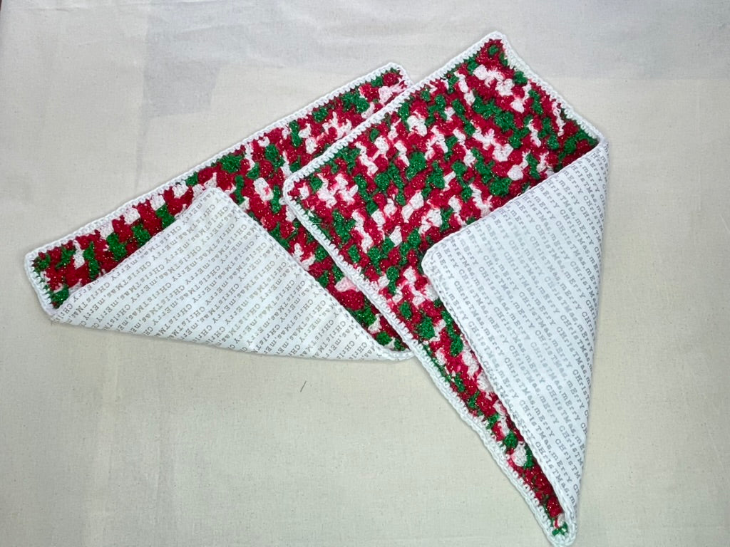 #087 Set of 2 Christmas Place Mats
