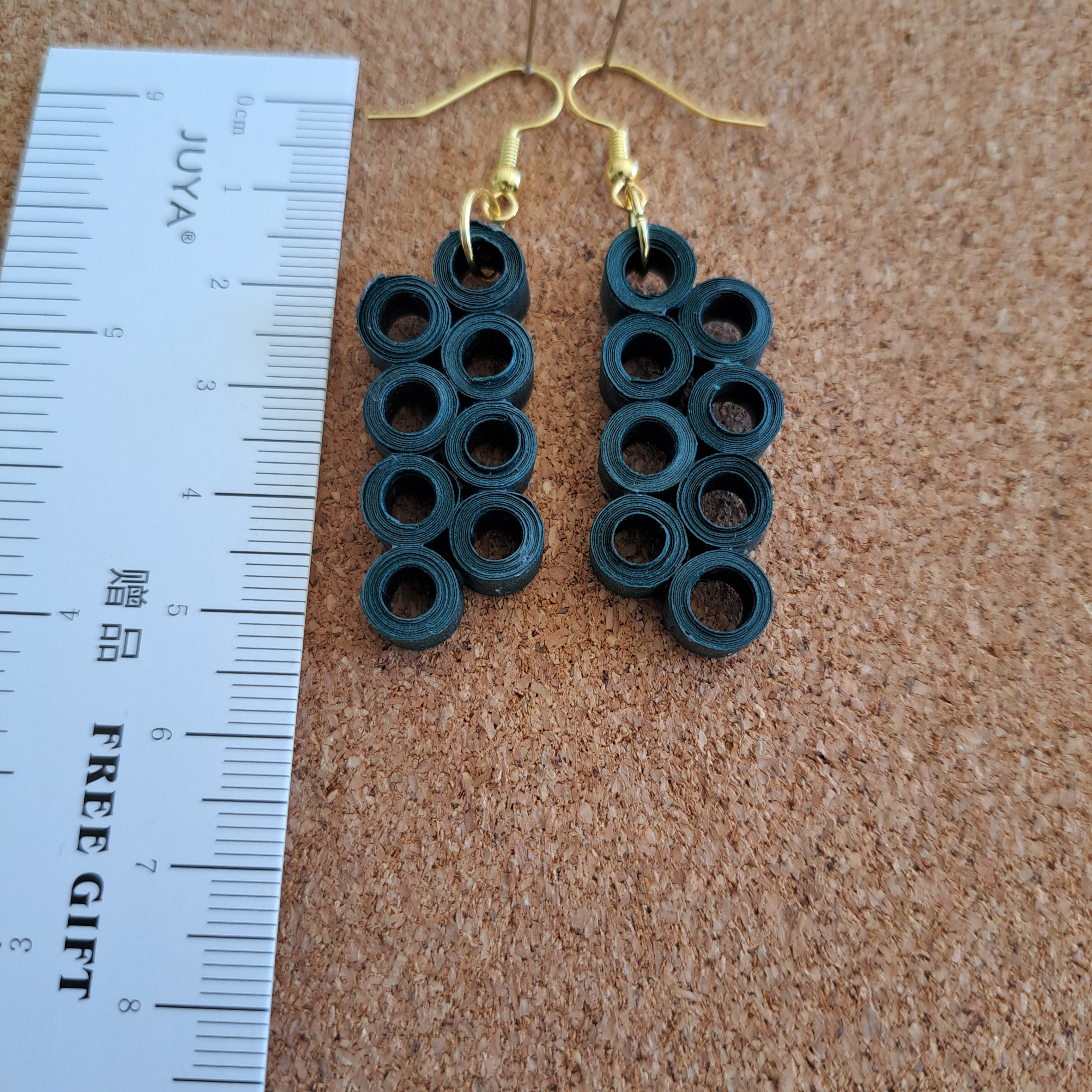 Paper earring gold max