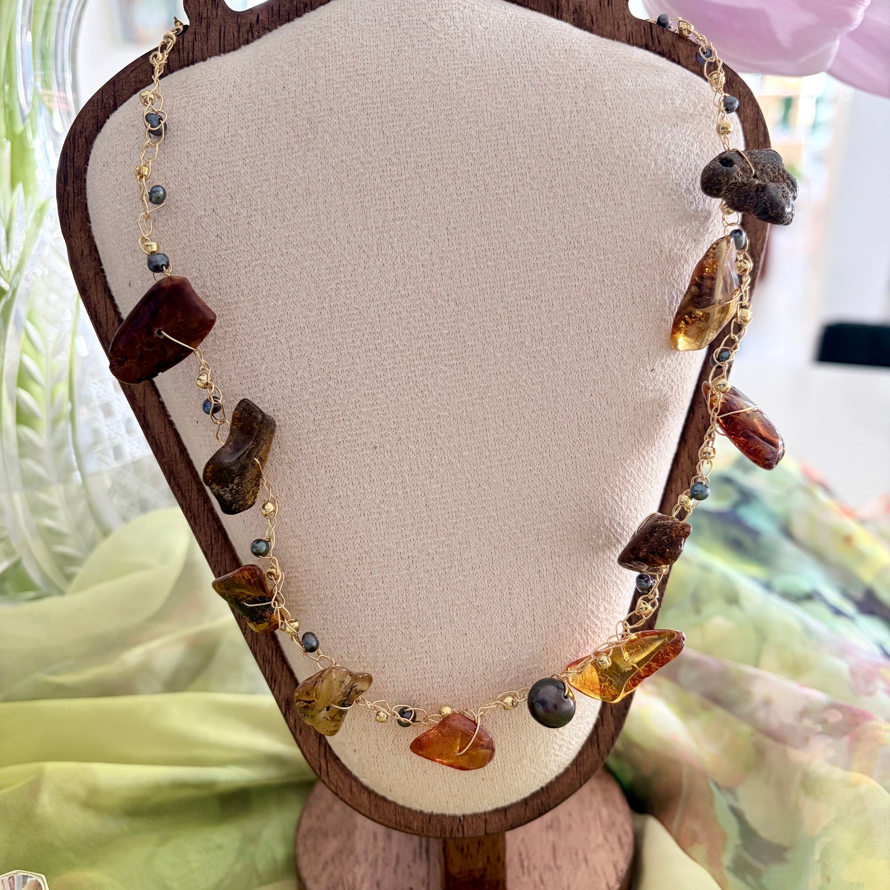 Amber & Pearls Necklace-Chocker “Sunset”