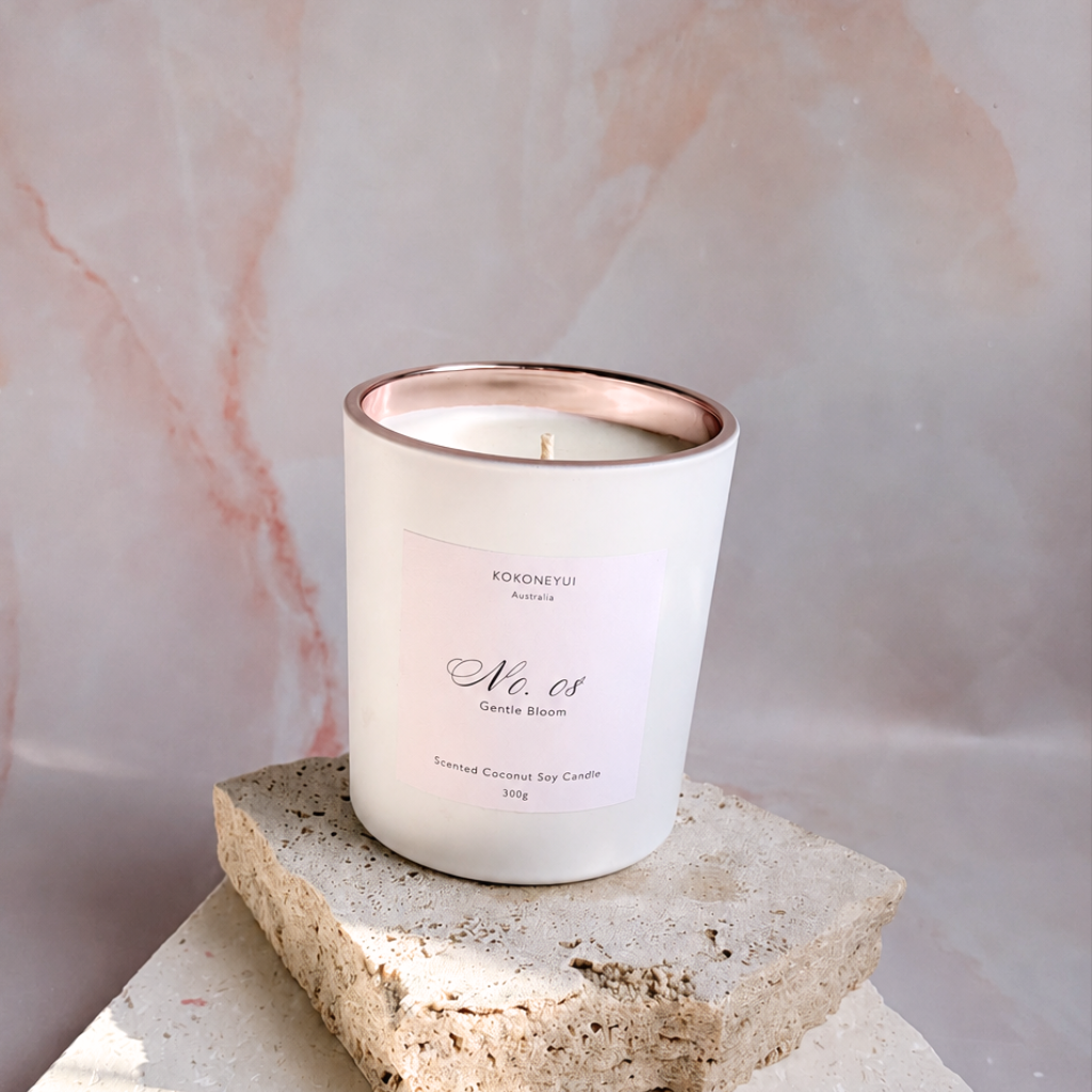 No.08 Gentle Bloom Candle | Japanese Honeysuckle, Neroli & Vanilla — 300g