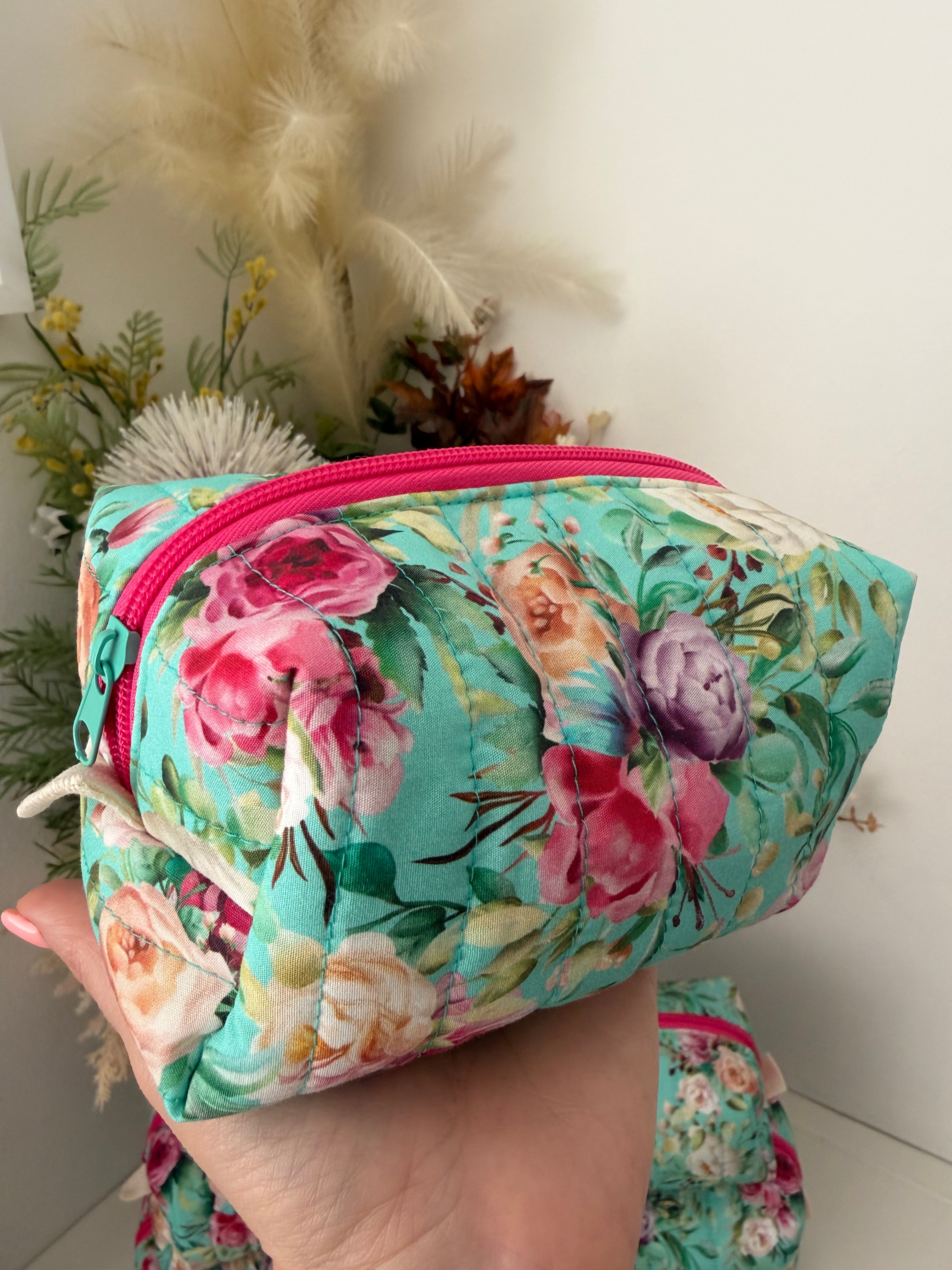 Set of 2 - Boxy Zipper Pouches - Aqua Floral