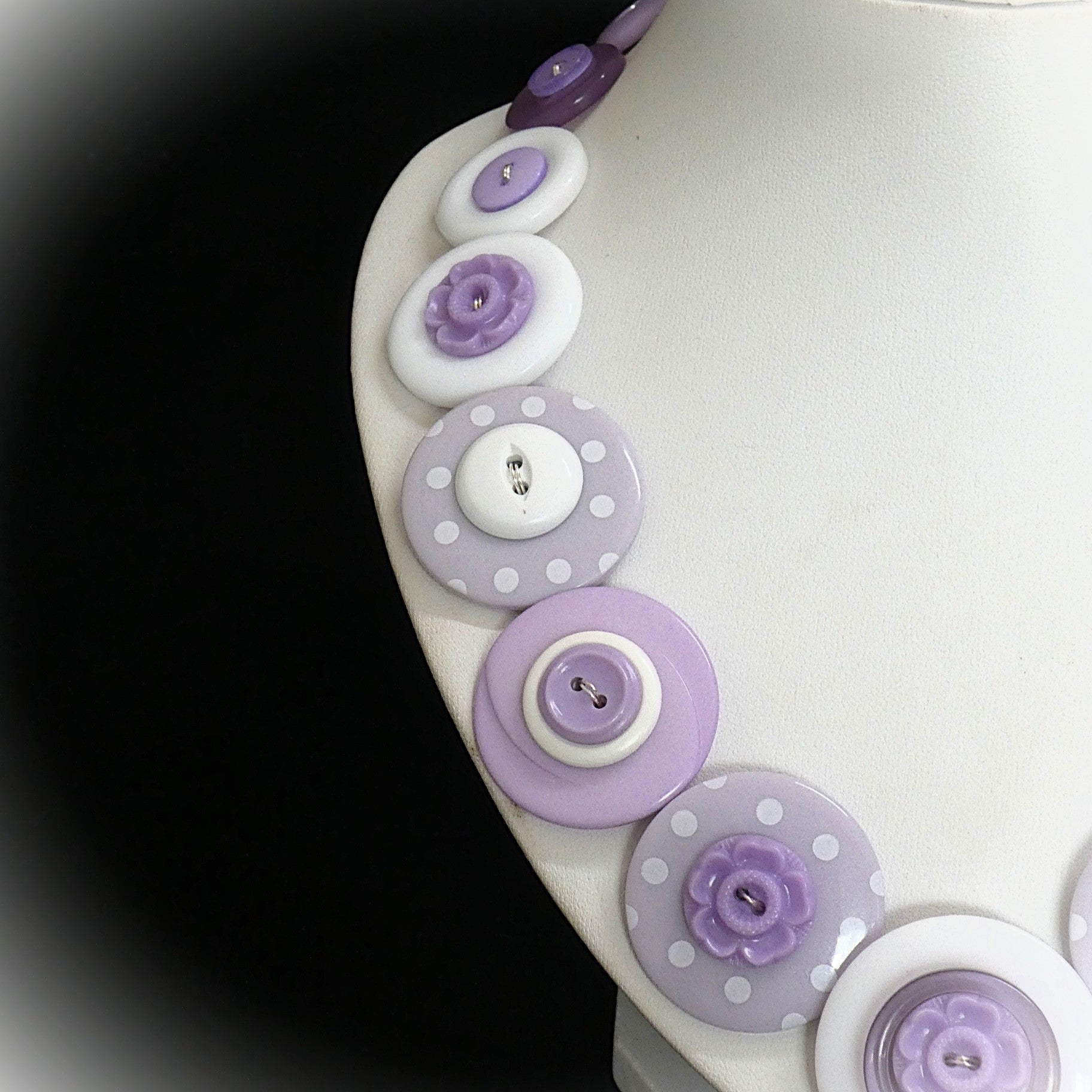 Button necklace - Sweet Lavender