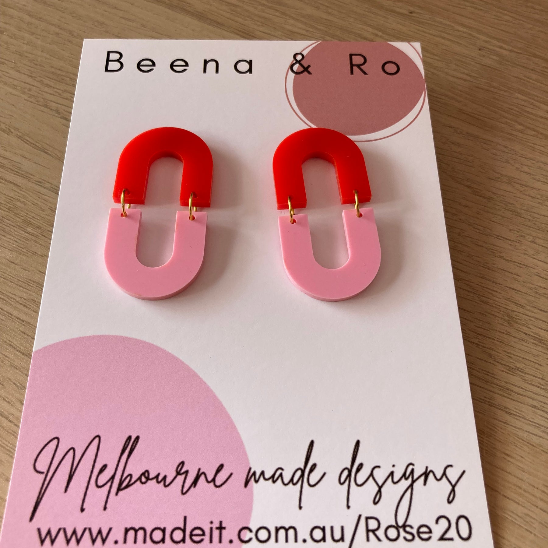 Pink / red loop earrings