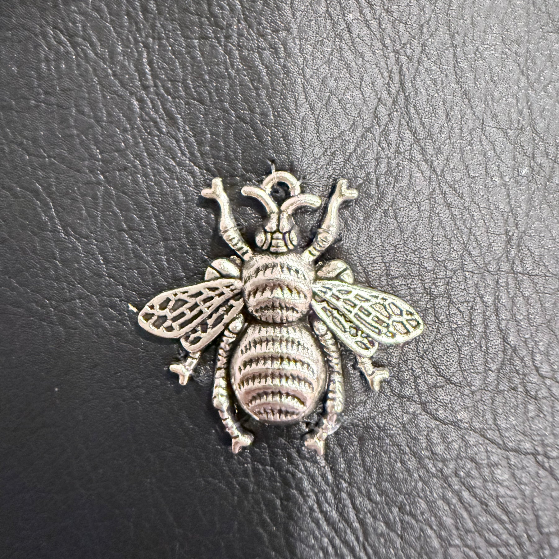 ‘Bee’ leather coin purse with key chain