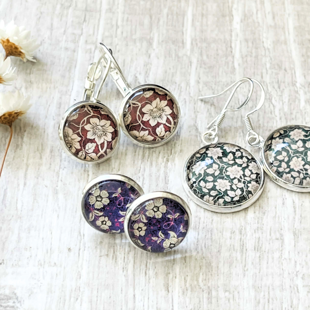 Violet Floral Earrings • Gift Earrings for Your Purple Lovers • Handmade with Paper and Glass