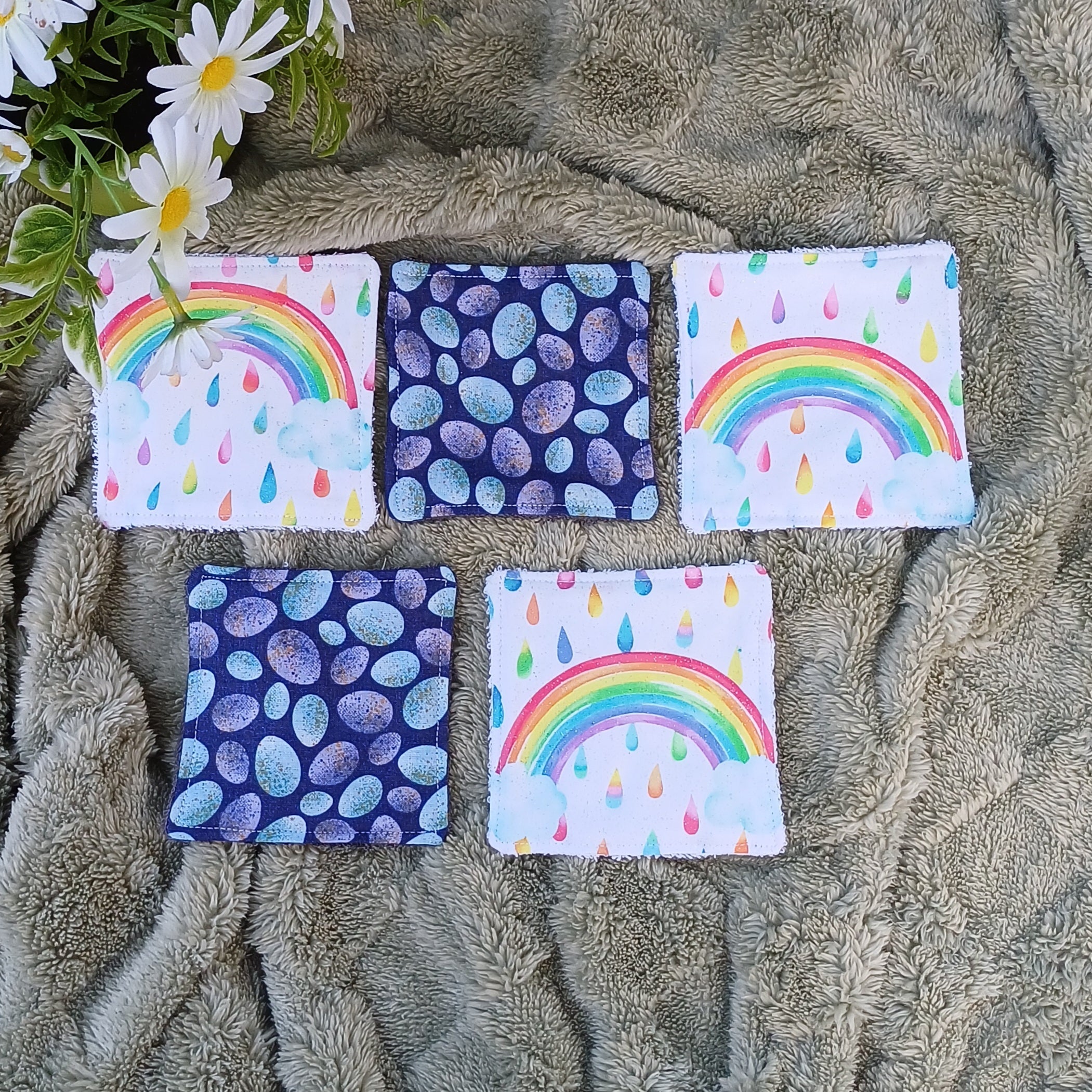 Rainbow & Rocks Design Reusable Makeup Wipes - 5 pieces