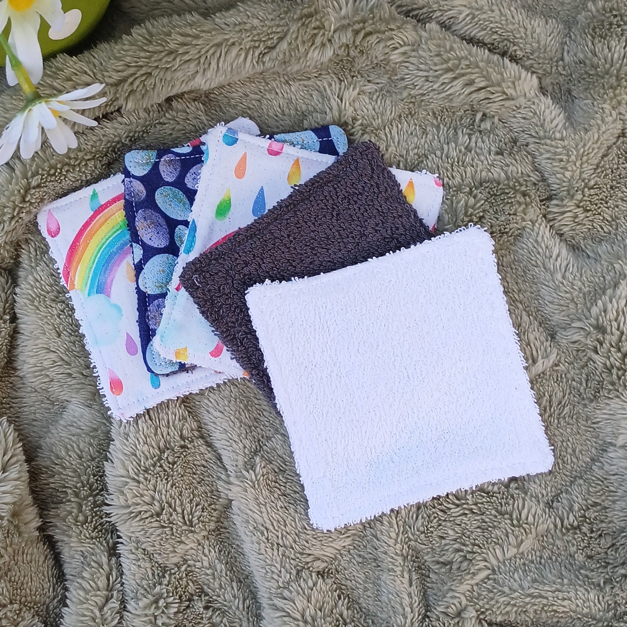 Rainbow & Rocks Design Reusable Makeup Wipes - 5 pieces