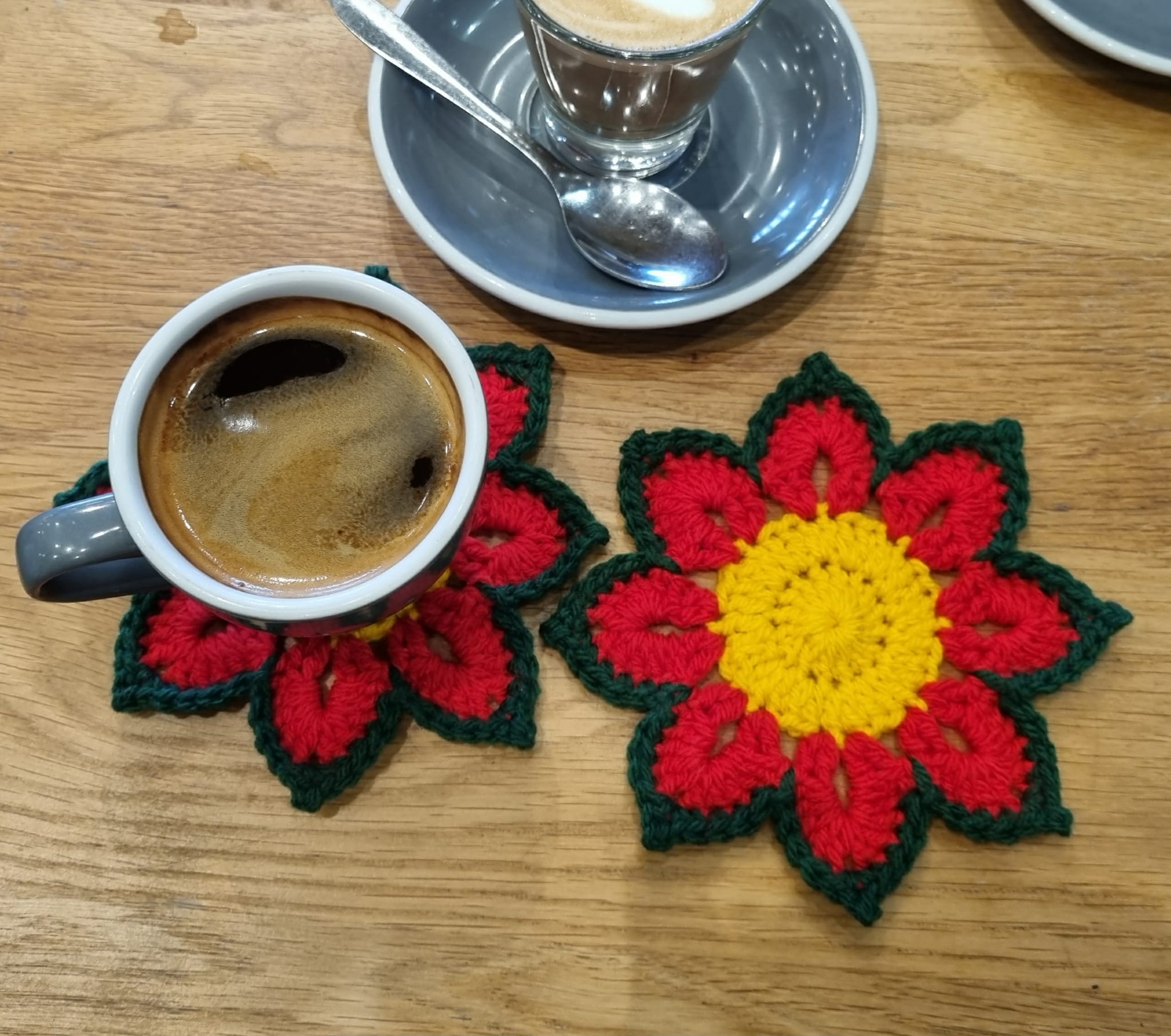 Download - Crochet Pattern | Christmas Poinsettia Coaster