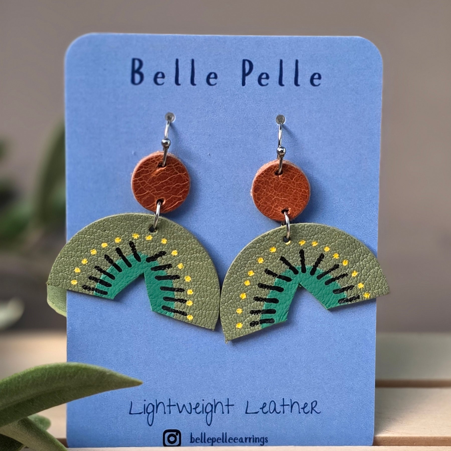 Alla Mano Leather Earrings – Kiwi