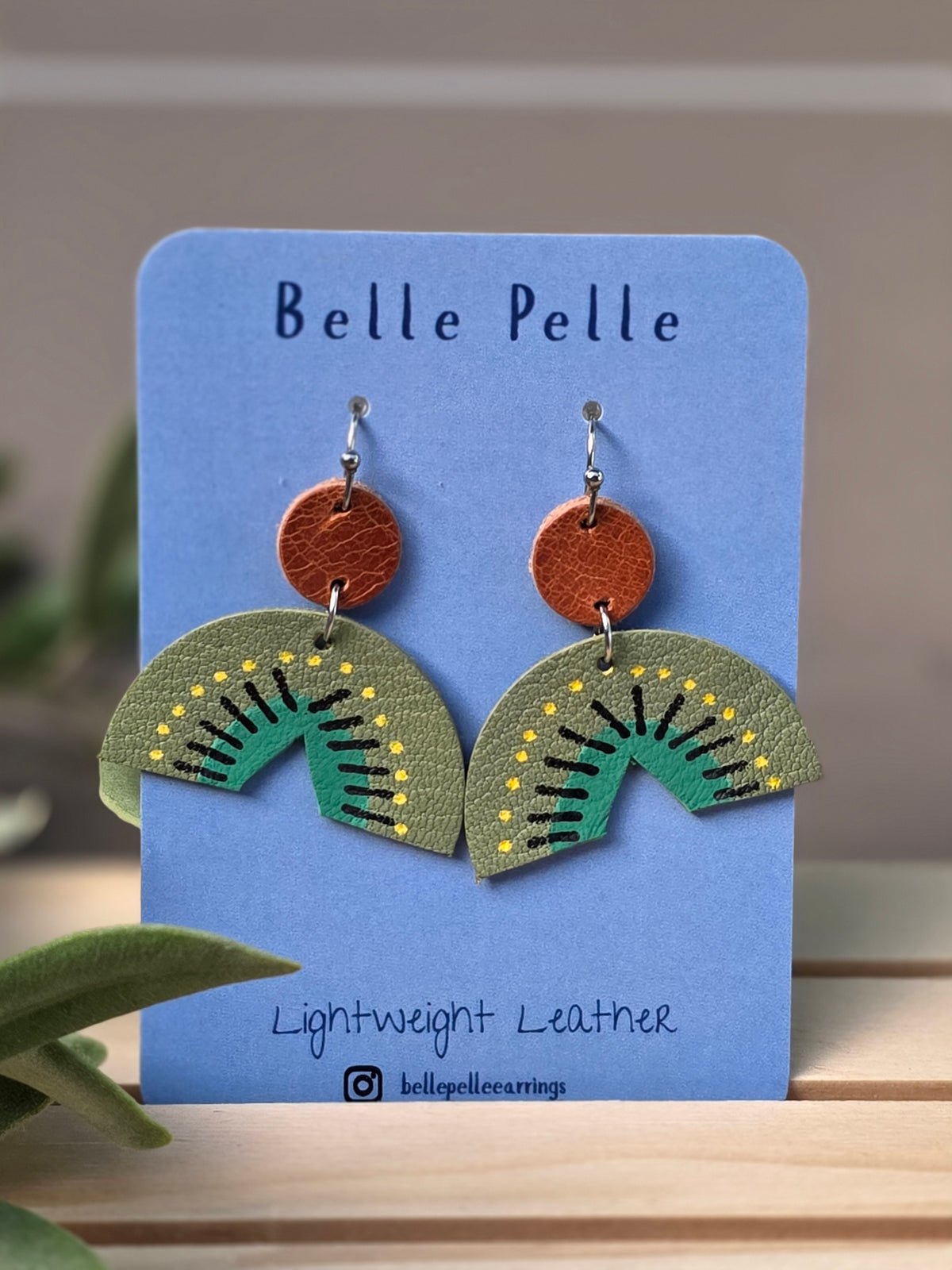 Alla Mano Leather Earrings – Kiwi