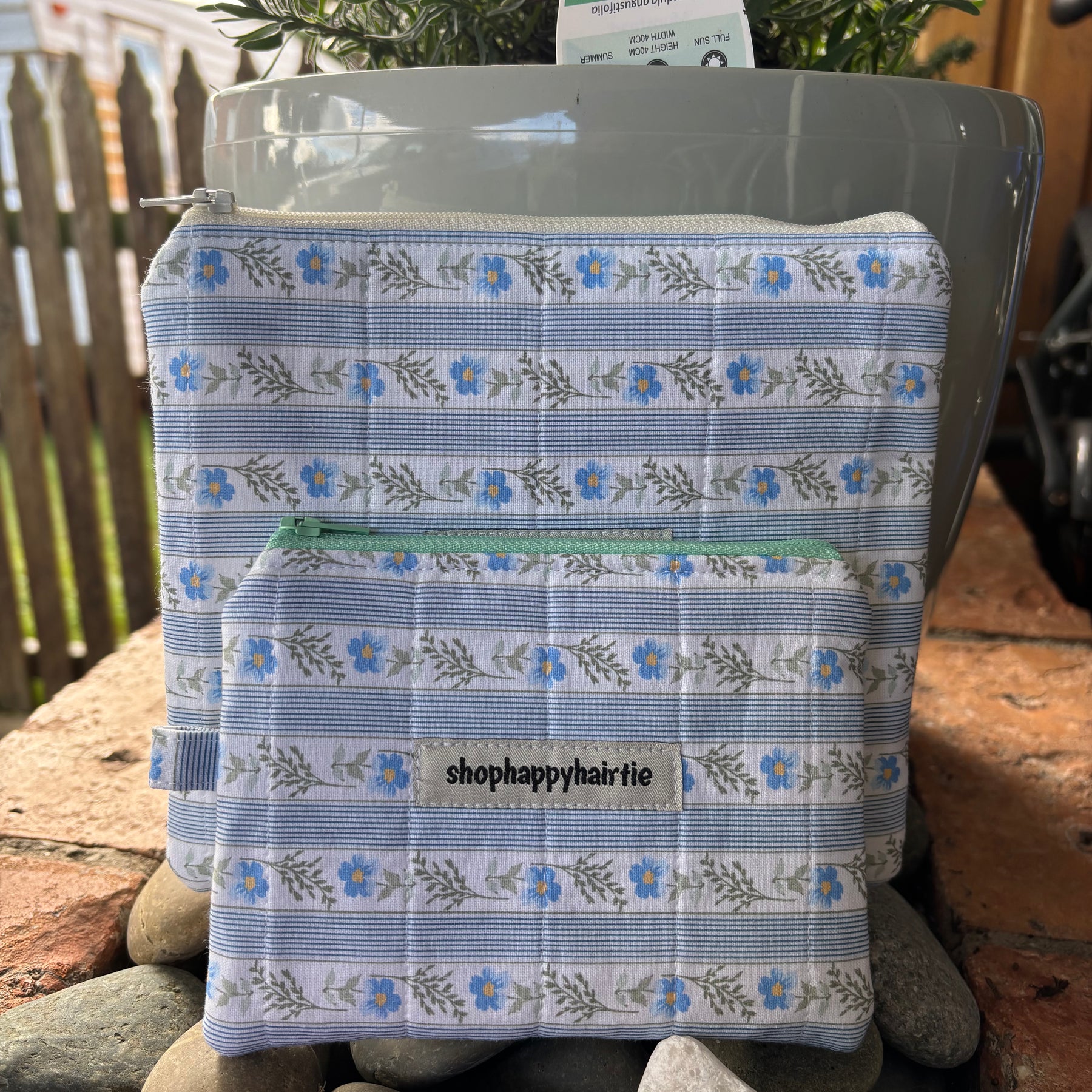 Handmade Quilted Cotton Zipper Pouch | Makeup Bag, Cosmetic Bag & Travel Organiser