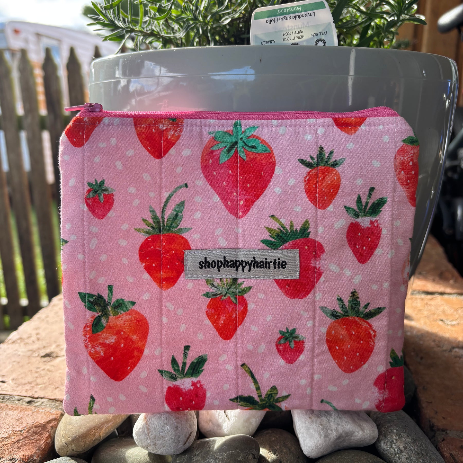 Handmade Quilted Cotton Zipper Pouch | Makeup Bag, Cosmetic Bag & Travel Organiser