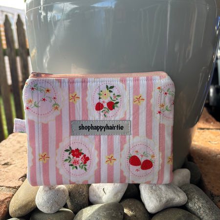Handmade Quilted Cotton Zipper Pouch | Makeup Bag, Cosmetic Bag & Travel Organiser