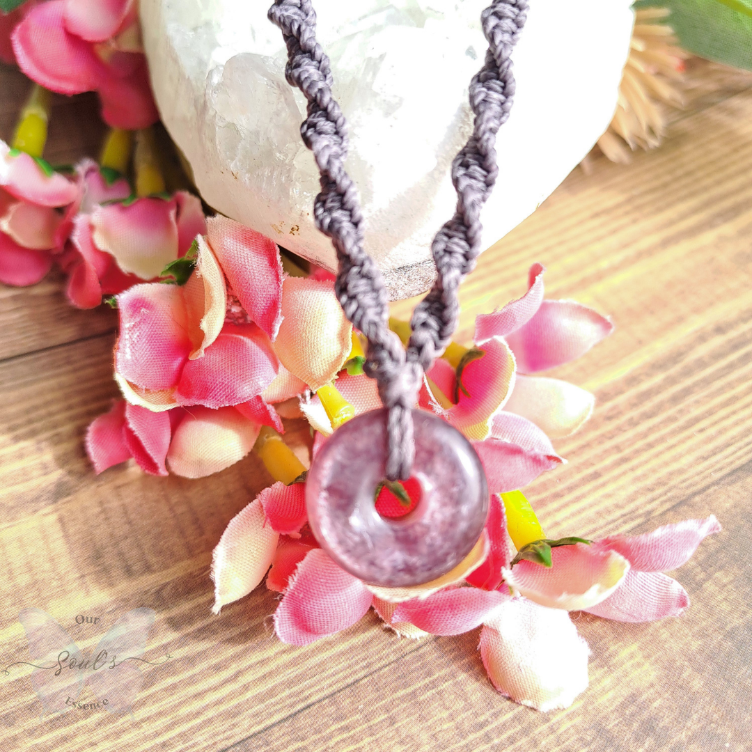 Lepidolite Micro Macramé Necklace