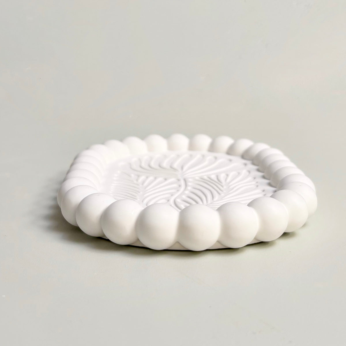 Artisan flower oval bubble dish