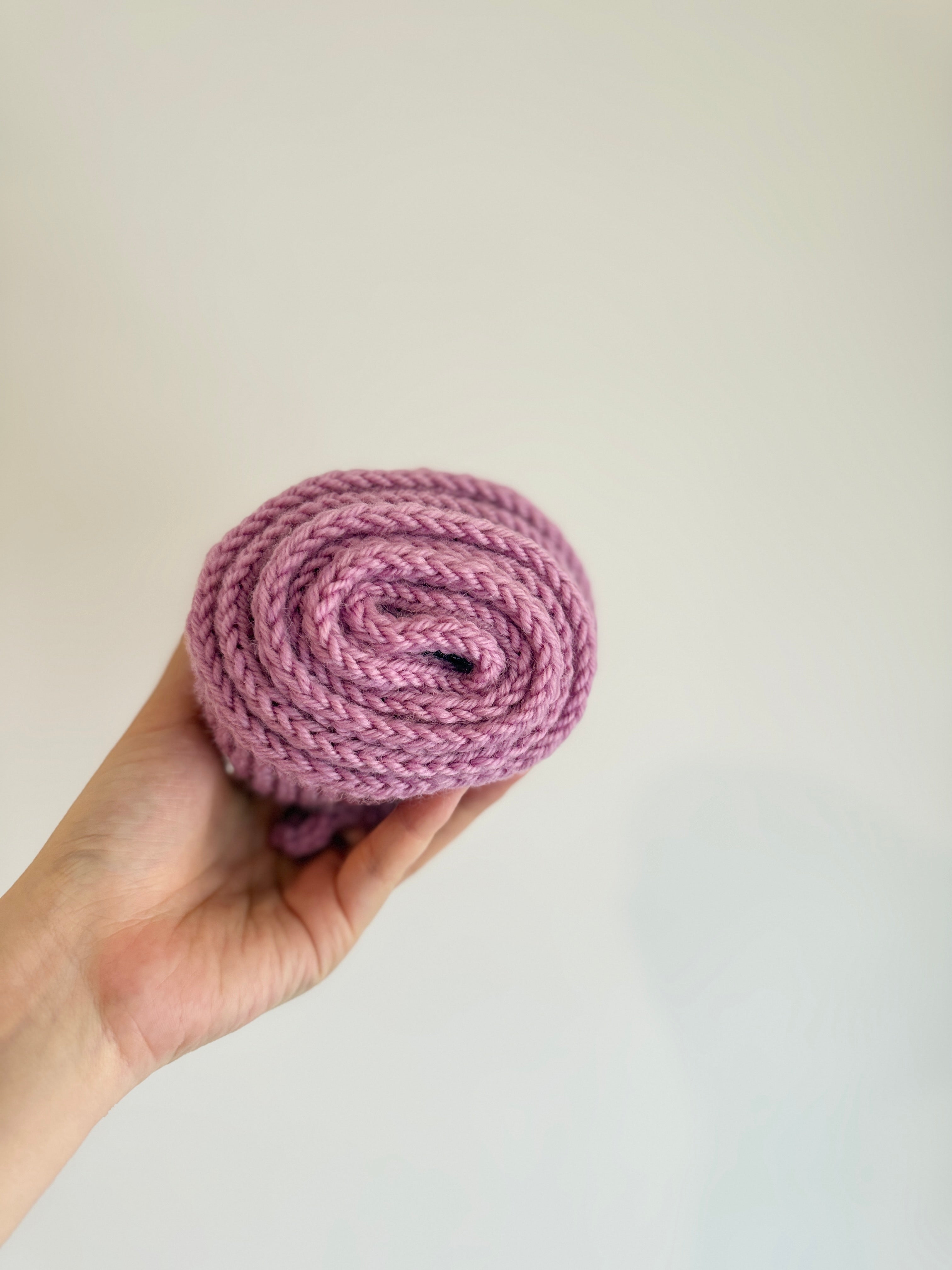 Knit sophie scarf in lilac purple